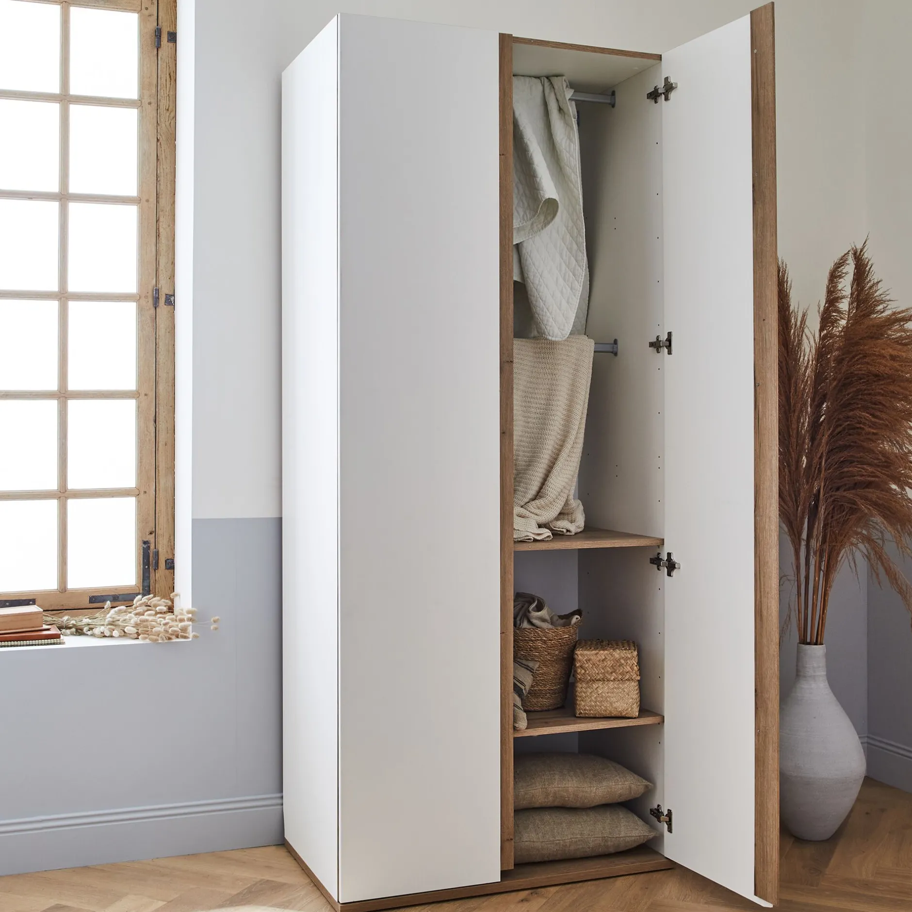 Dressing*alinea Armoire de dressing 2 portes battantes en bois effet chêne H235xL100cm - Blanc