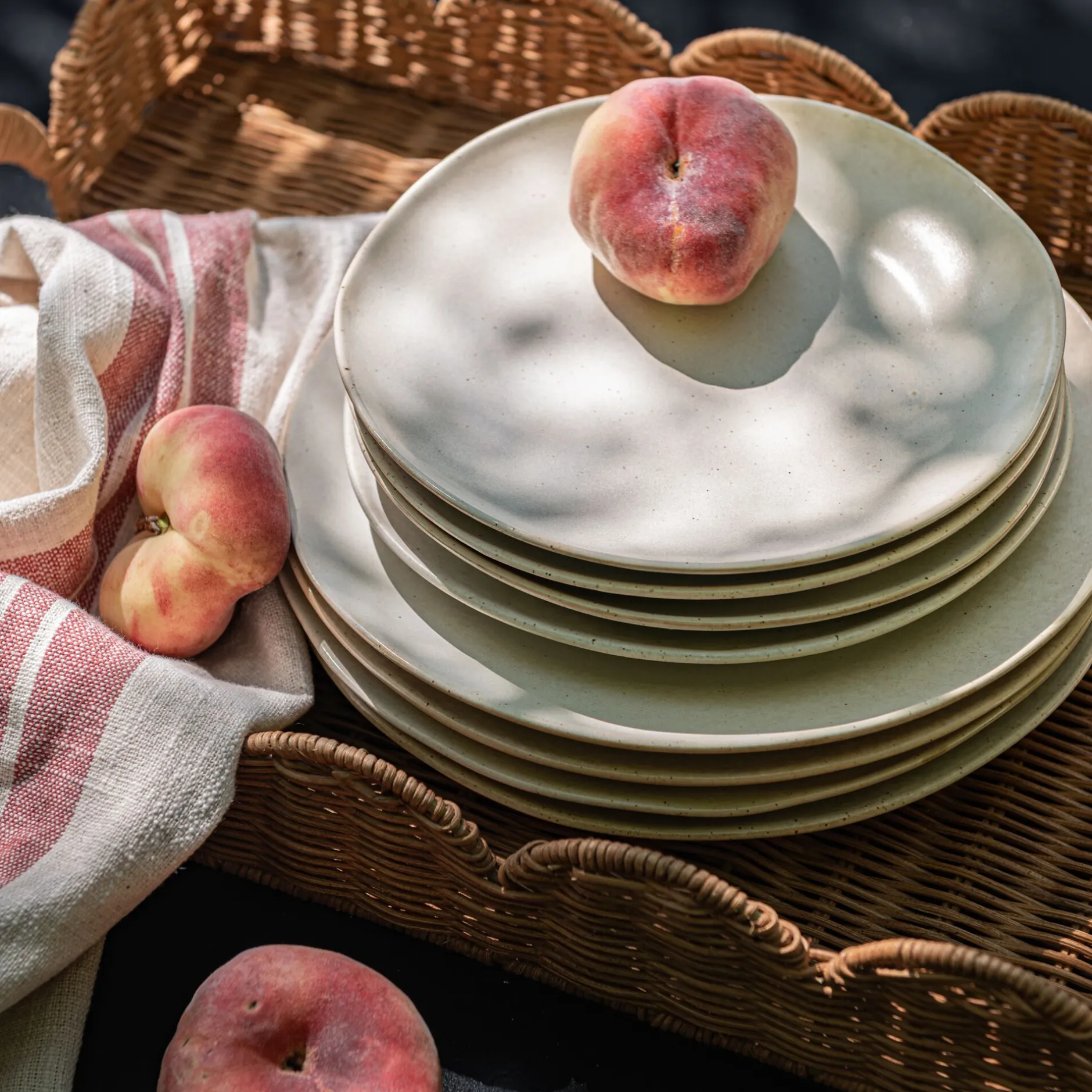 Assiette*alinea Assiette à dessert mouchetée en porcelaine D22cm - dune Blanc
