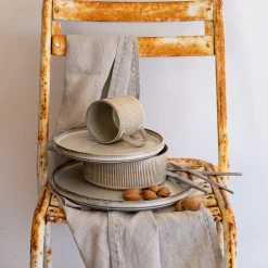 Assiette*alinea Assiette plate en grès D27cm - Beige