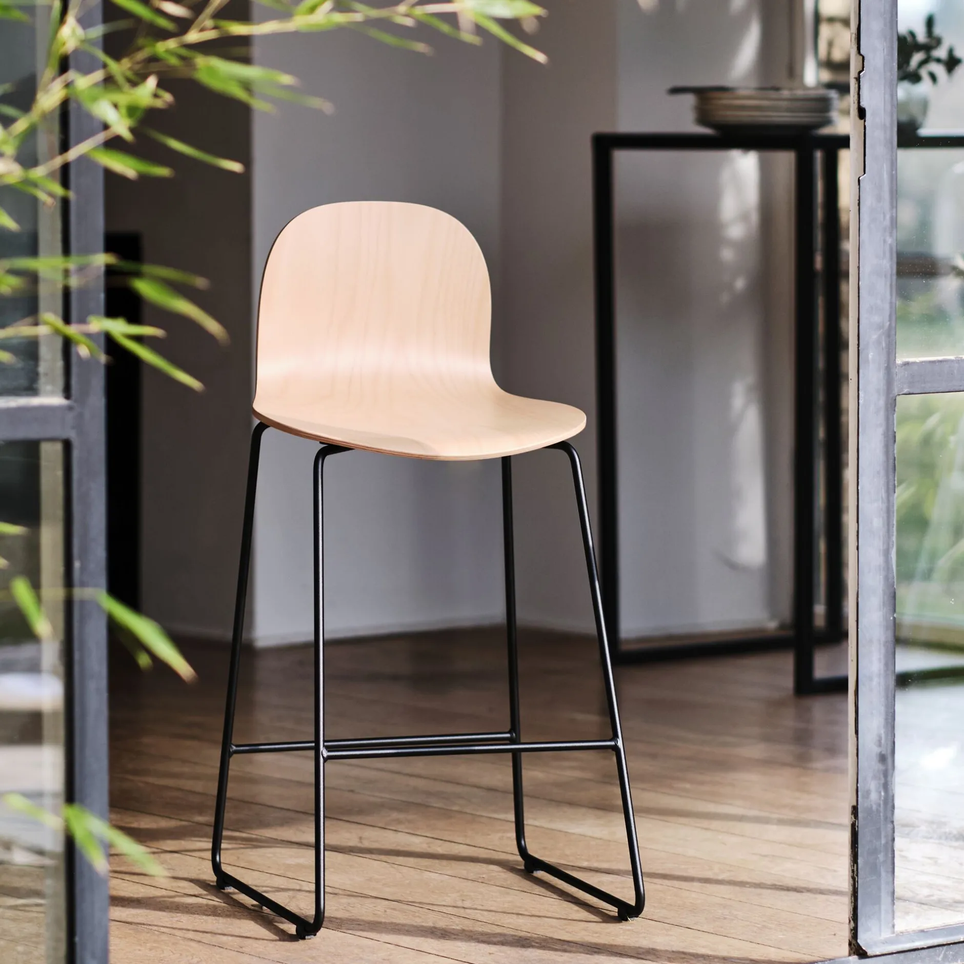 Tabouret Haut De Bar*alinea Chaise de bar avec coque en contreplaqué moulé de hêtre - bois clair H66cm Naturelle