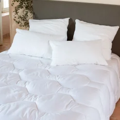 Couette*alinea Couette chaude en tencel et coton - 220x240cm Blanc