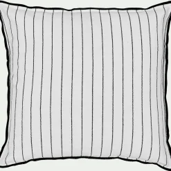 Coussin*alinea Coussin à rayures brodées en coton 45x45cm - noir et Blanc