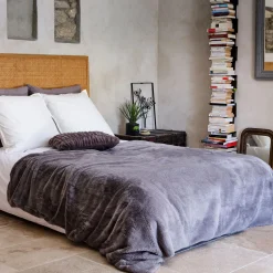 Plaid|Couvre-Lit*alinea Couvre lit imitation fourrure 180x220cm - restanque Gris