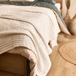 Couvre-Lit*alinea Couvre-lit matelassé en coton surpiqué 230x250cm - écru Blanc