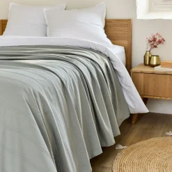 Couvre-Lit*alinea Couvre-lit tissé en coton 230x250cm - olivier Vert