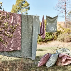 Parure De Lit*alinea Housse de couette 260x240cm et 2 taies d'oreiller 63x63cm en coton lavé - Rose