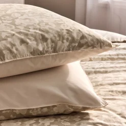 Parure De Lit*alinea Housse de couette 240x220cm et 2 taies d'oreiller 63x63cm en percale de coton motif floral - Beige