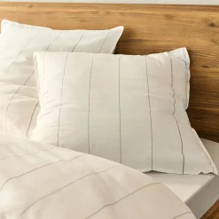 Parure De Lit*alinea Housse de couette 240x220cm et 2 taies d'oreiller 65x65cm en flanelle de coton à rayures - Blanc