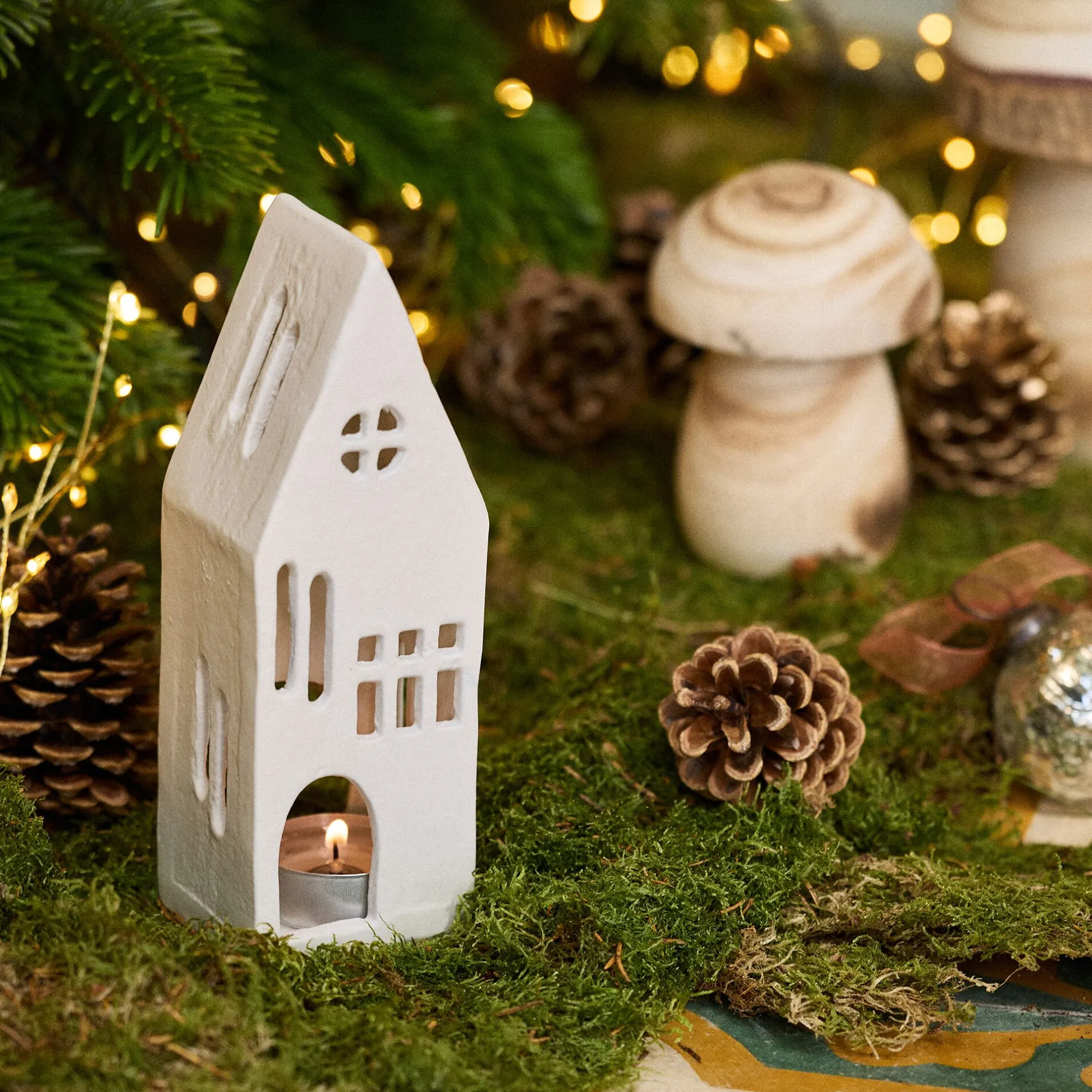 Décoration De La Table De Noël|Bougie Et Photophore De Noël*alinea Photophore maisonnette en aluminium H17,3cm - Blanc