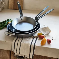 Casserole, Poêle Et Sauteuse*alinea Poêle en tôle De Buyer D24cm - Argenté