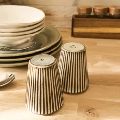 Salière Et Poivrière*alinea Set de salière et poivrière en grès strié D7cm - Gris