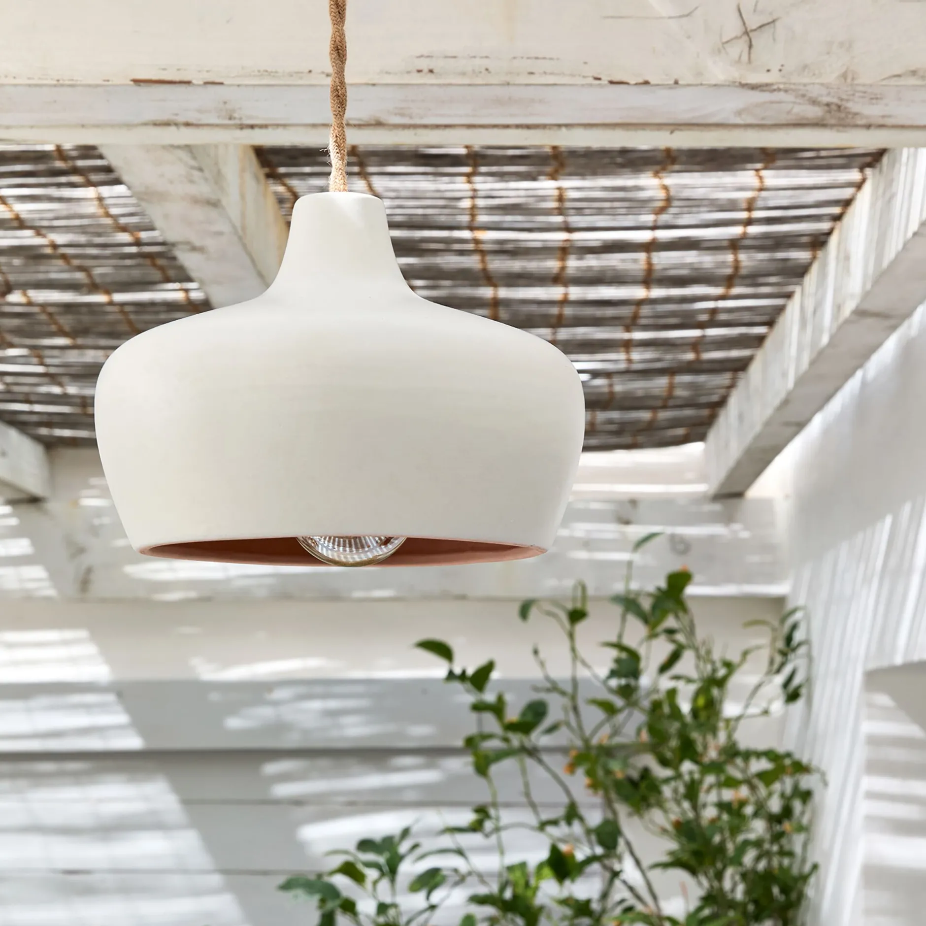 Suspension Électrifiée*alinea Suspension électrifiée en terre cuite D18cm - Blanc