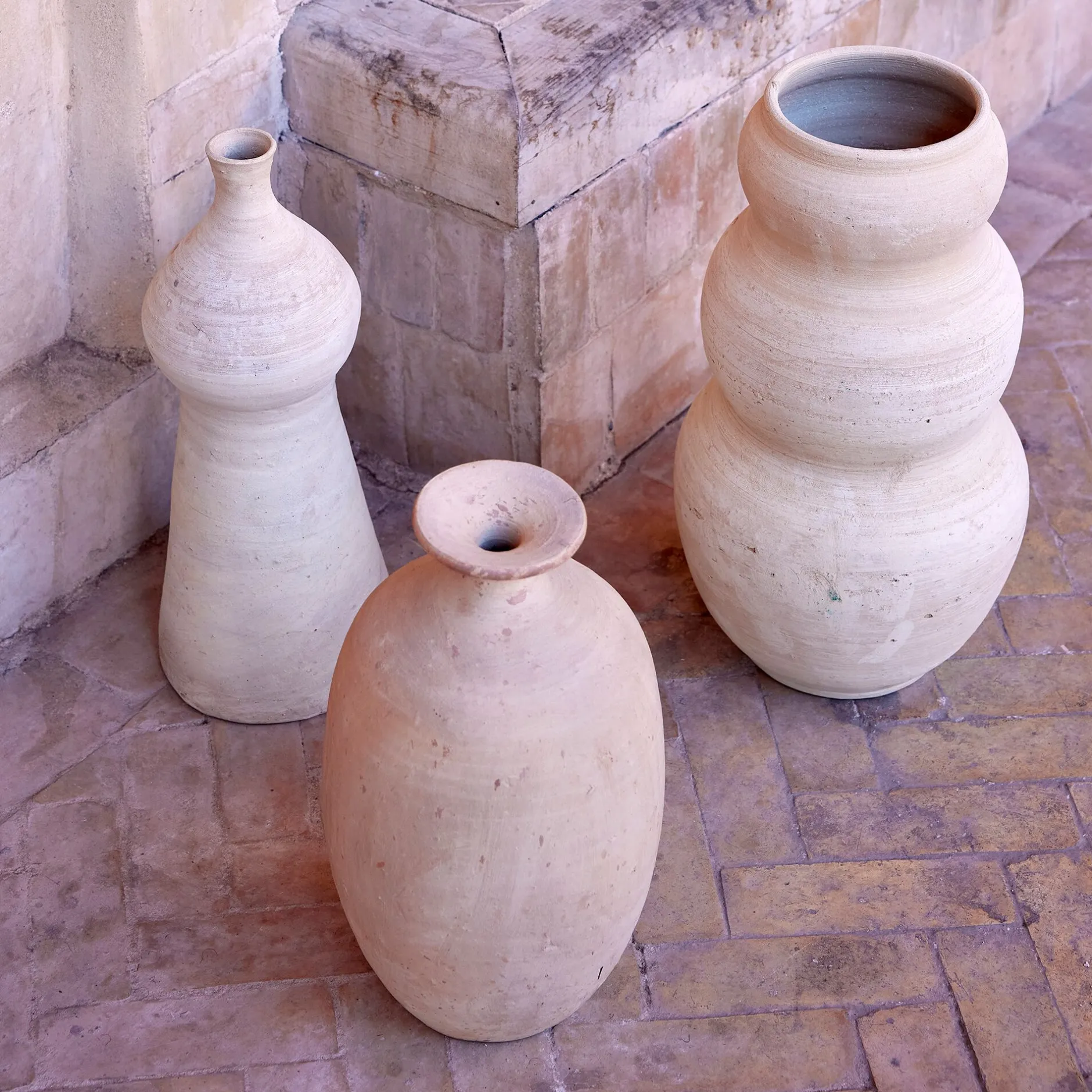 Vase*alinea Vase contemporain en terre cuite H29cm - Beige